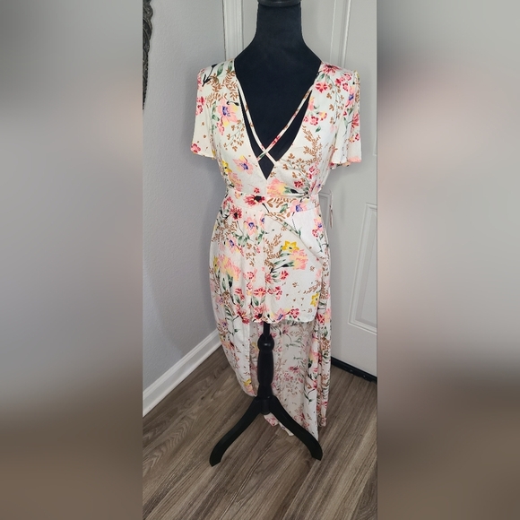 Gianni Bini floral Multi color all in one shorts - Picture 3 of 9